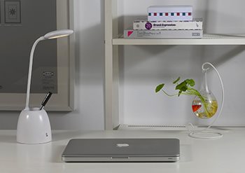 如何正確安全使用臺(tái)燈?